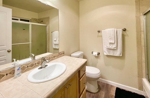 Cedar Mill Condo | The Cedar Mills Traveler's Retreat