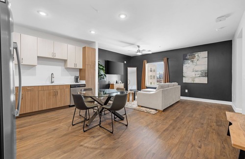 The Gulch Apartment | The Celebrity Suite The Gulch