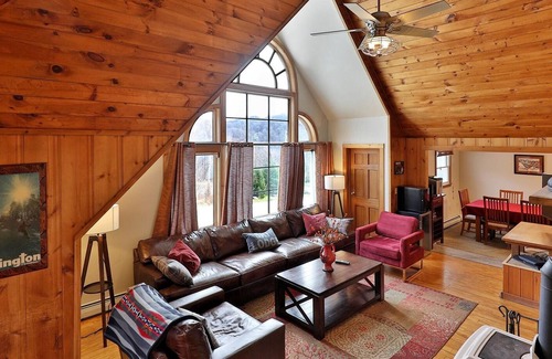 Killington House | The Chalet on West Park by Killington Vacation Rentals