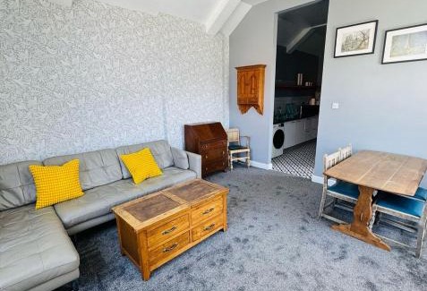 Trowbridge Apartment | The Chapel