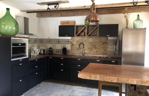 Ville-di-Paraso House | The Charming House by 1722