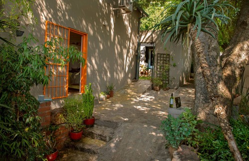 Parkview Cottage | The Charming Parkview Village - Complete With Delightful Shops, Delis, Restauran