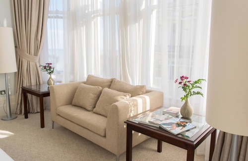 Eastbourne City Centre Hotel | The Chatsworth Hotel
