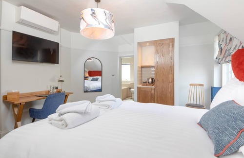 Woolmer Green Hotel | The Chequers