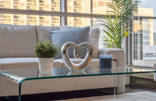 Beltline Apartment | The Chic Downtown Residence | Luxe + Free Parking