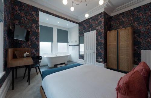 Southsea Hotel | The Clarence Boutique Rooms