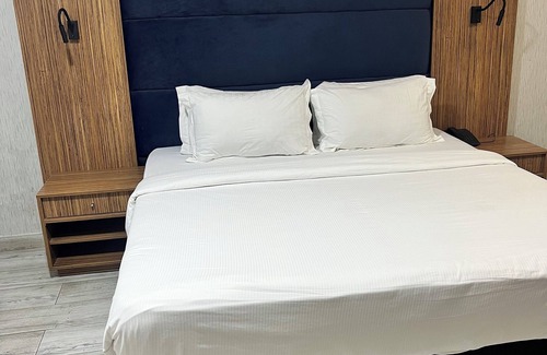 Ikeja Hotel | The Classio Hotel by House J