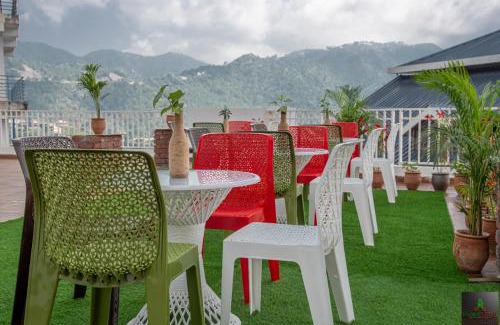 Dharampur Hotel | The Cloud berry stays