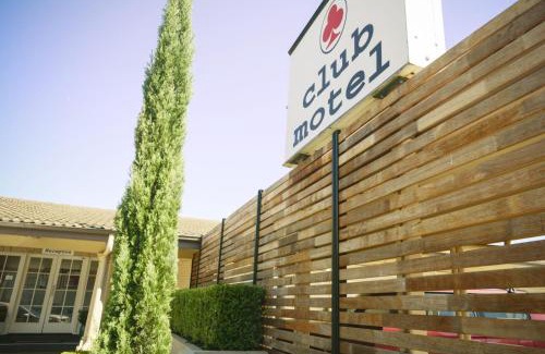 Wagga Wagga Hotel | The Club Motel and Apartments