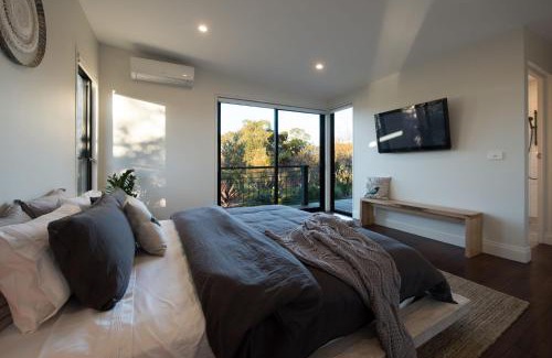 Hepburn House | The Clubhouse