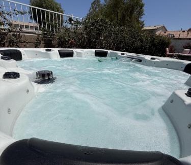 Coachella House | The Coachella Gem weekly discounts