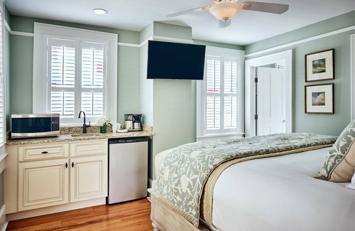 Old Town Hotel | The Collector Inn - Adults Only
