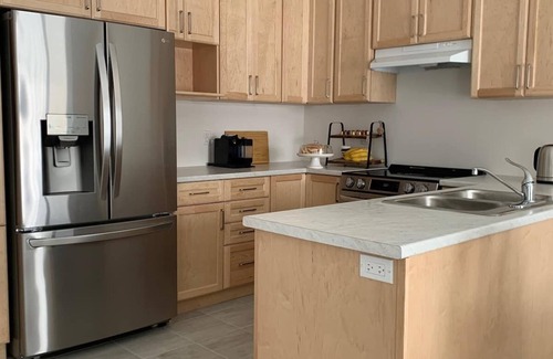 Collingwood House | The Collingwood House- Spacious Home Near Slopes