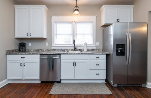 Richmond Apartment | The Colonels Apartment is a freshly renovated 3bedroom 1bath downtown Richmond apartment