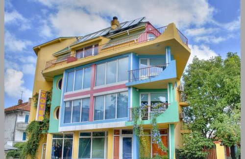 Akhtopol Hotel | The Colourful Mansion Hotel