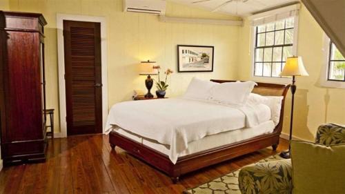 Christiansted Hotel | The Comanche A Club Inn of Christianted St Croix
