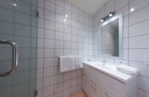 Russell Hotel | The Commodores Lodge