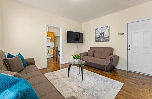Ampere Apartment | The Commuter Dream Apartment close to NYC
