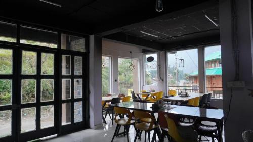 Sankri Hotel | The Conifer Inn
