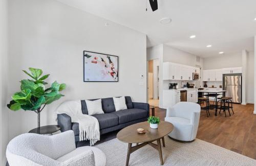 Fort Worth Apartment | The Corbin 1304 - The Brown