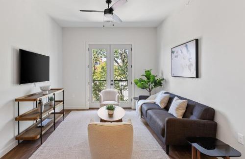 Fort Worth Apartment | The Corbin 1304 - The Brown