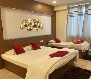 Thumukunta Hotel | THE COSY INN