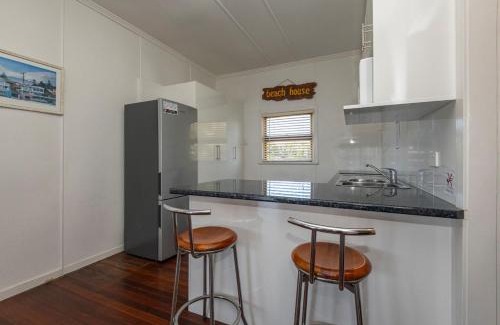 Bargara House | The Cottage 16 Clarke Street Bargara