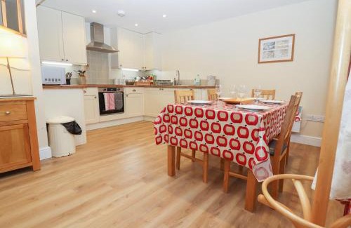 Bath House | The Cottage At Barrow Mead