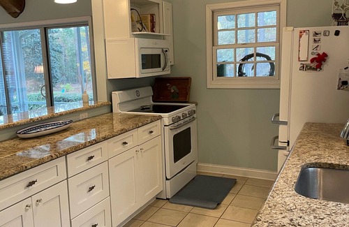 Thomasville House | The Cottage at Olive Creek - Booking now!