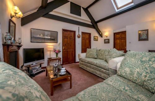 Rhyd-y-clafdy House | The Cottage