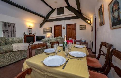 Rhyd-y-clafdy House | The Cottage