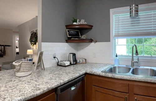 Statesboro House | The Cottage House - Family Friendly, Close to GSU!