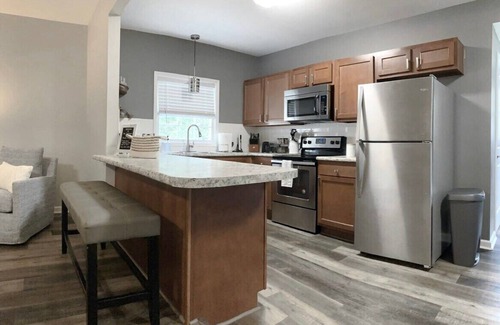 Statesboro House | The Cottage House - Family Friendly, Close to GSU!