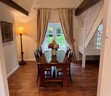 Ballykelly House | The Cottage, Walworth Demesne
