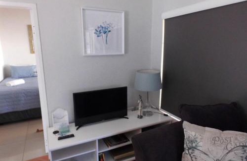 Krugersdorp Apartment | The Cottage
