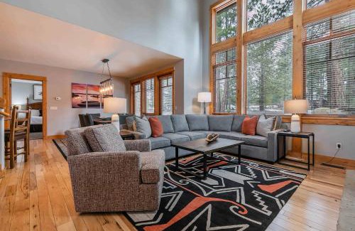 Truckee House | The Cottages - Golf, Pool, Play - 3-Bedroom