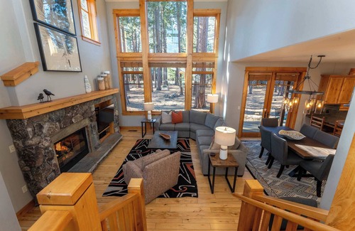 Truckee House | The Cottages ~ Golf, Pool, Play ~ 2-Bedroom