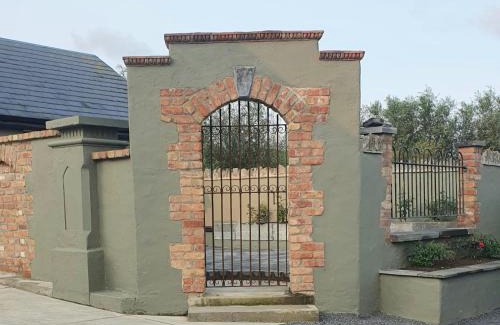 Lahinch Apartment | The Courtyard