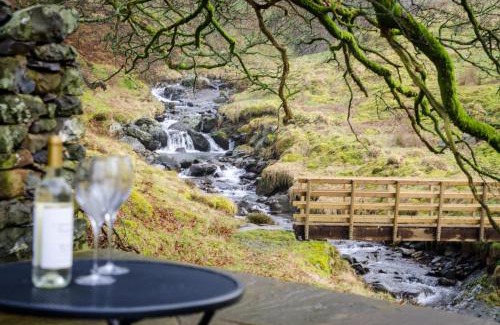 Kirkby Lonsdale House | The Cow Shed - with hot tub