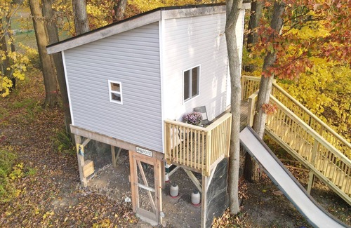 New Carlisle Cabin | The Cozy Canopy