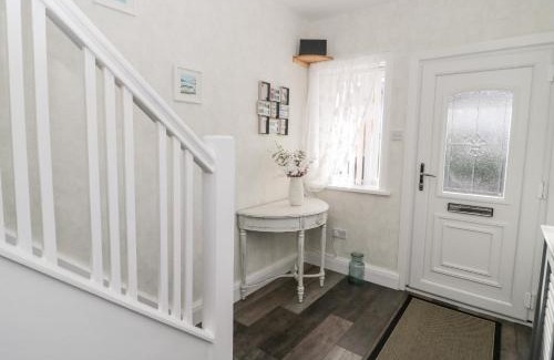 Rhos on Sea House | The Crescent Escape