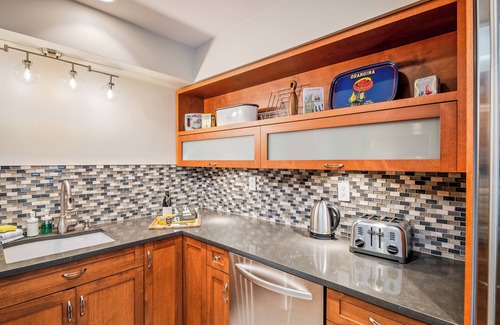 Whistler Cay Heights Condo | The Crest | Spacious, Central Condo | Free Parking