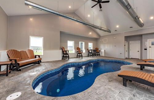 Swanton House | The Crooked Oak Lodge Deep Creek Indoor Pool-Hot Tub-Dogs Welcome