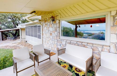 Canyon Lake House | The Crossbow