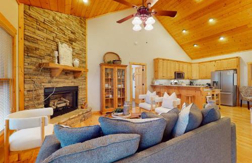 Ellijay House | The Crossings
