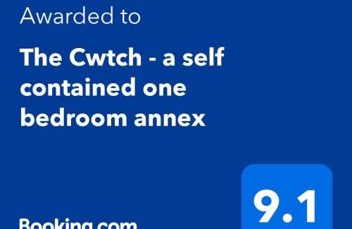 Rhyd-y-clafdy House | The Cwtch - a self contained one bedroom annex
