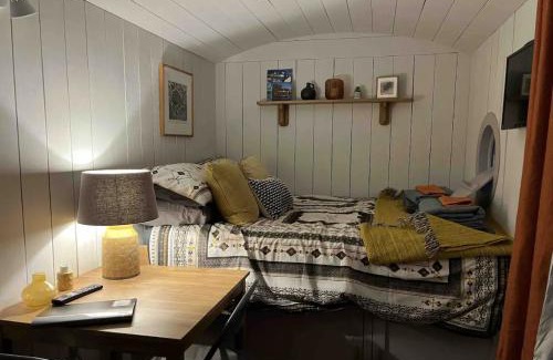 Mabe Ski Chalet | The Daffodil Hut