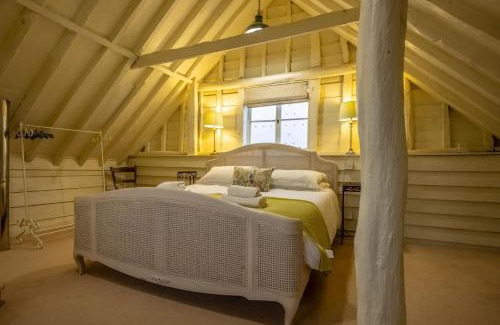 Woodbridge House | The Dairy at Green Valley Farm