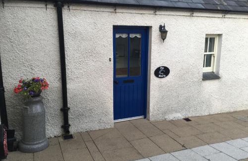 Dungiven House | The Dairy, Magheramore Courtyard