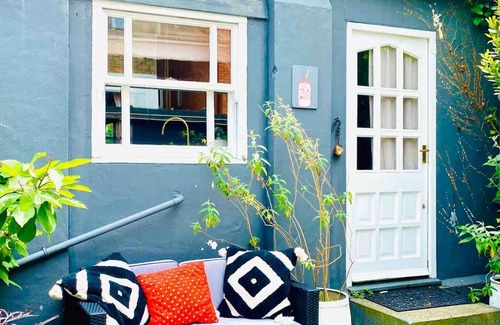 Whitstable Cottage | The Dairy - Seaside Couples Escape in Whitstable